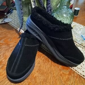 Easy Spirit Leather "Anti Gravity" Slip On Mules